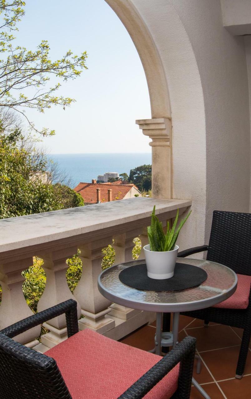 Apartamento de 1 dormitorio con balcón y vistas al mar